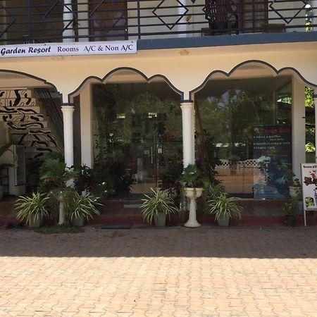 French Garden Resort Uppuveli Exterior photo