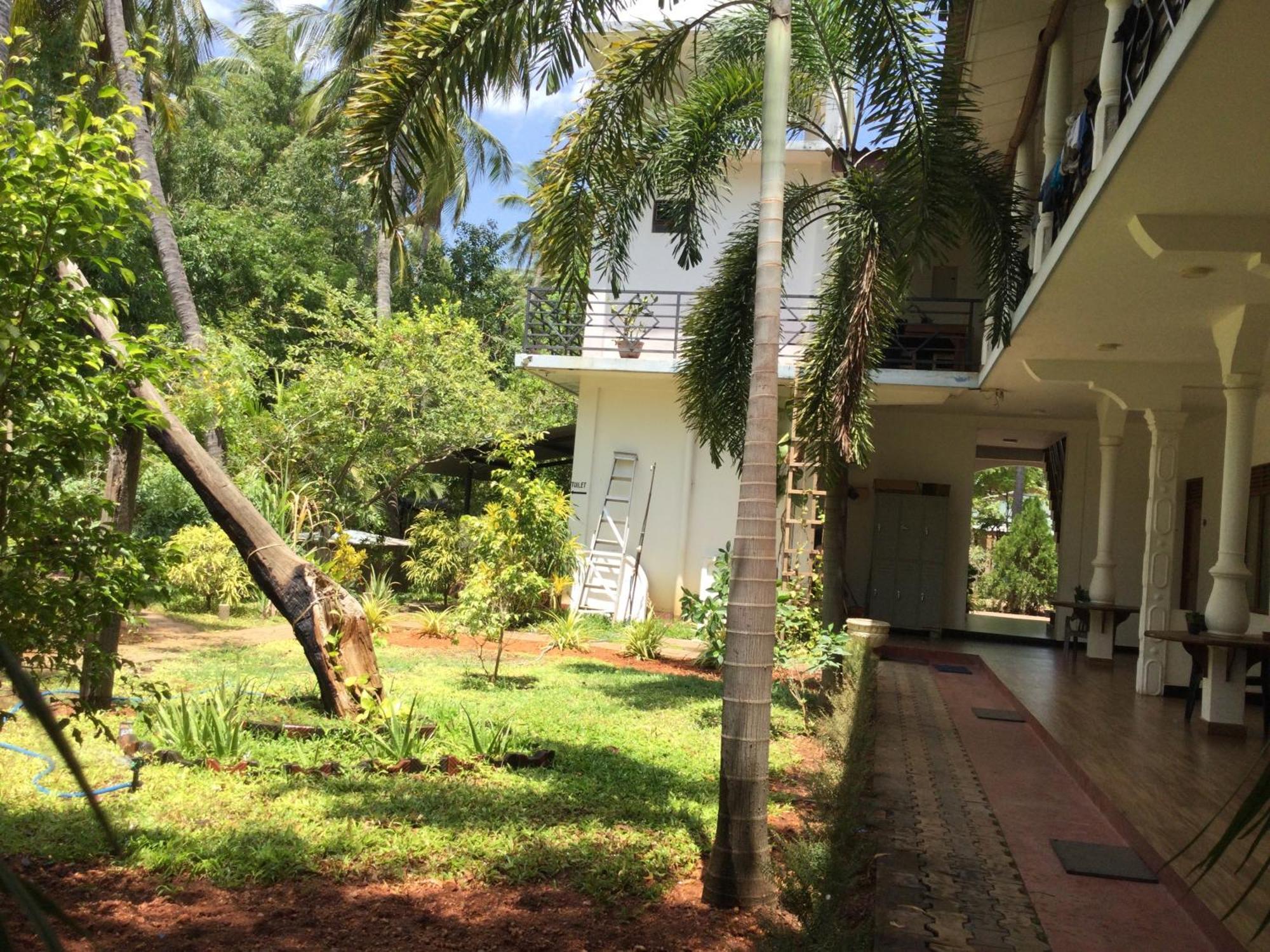 French Garden Resort Uppuveli Exterior photo